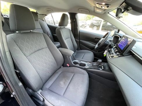 Used 2024 Toyota Corolla LE FWD image 30