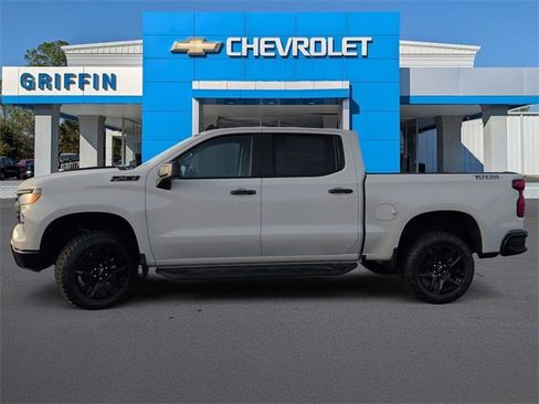 New 2026 Chevrolet Silverado 1500 Custom Trail Boss w/ LPO, Dark Essentials Package image 10