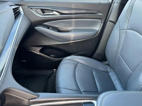 Used 2022 Buick Enclave Premium image 14