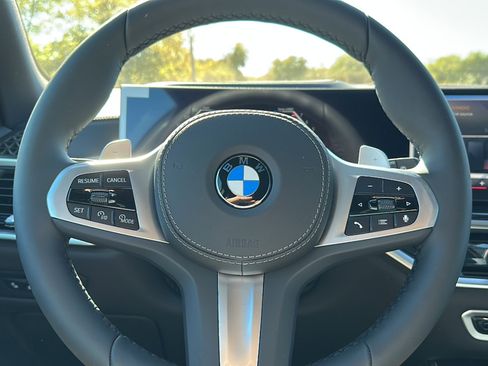 New 2026 BMW X5 xDrive40i w/ M Sport Package image 17