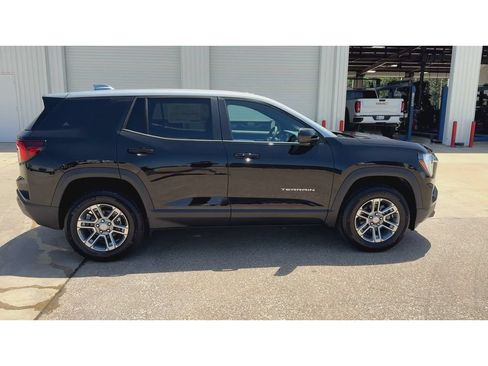 New 2027 GMC Terrain Elevation w/ LPO, Floor Liner Package FWD image 9