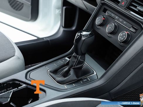 Used 2022 Volkswagen Taos S image 70