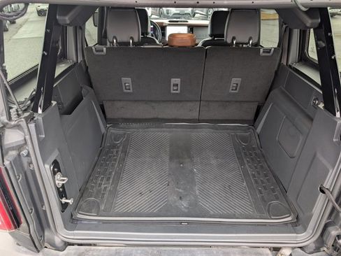 Used 2024 Ford Bronco Outer Banks image 13