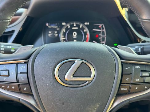 Certified 2024 Lexus ES 350 w/ Premium Package image 28