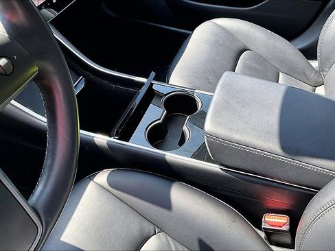 Used 2018 Tesla Model 3 Long Range image 28