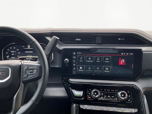 Used 2025 GMC Sierra 3500 AT4 w/ AT4 Premium Plus Package image 11