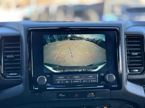 Used 2024 Nissan Frontier PRO-4X w/ Technology Package image 15