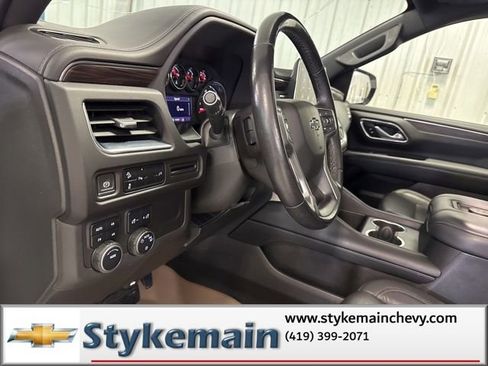 Used 2021 Chevrolet Suburban Z71 image 37