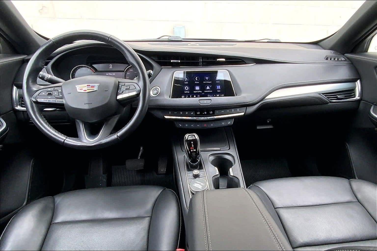 Used 2023 Cadillac XT4 Premium Luxury w/ LPO, Onyx Lite Package FWD image 10