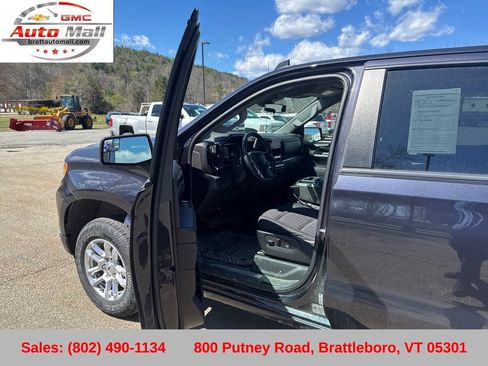 Used 2024 Chevrolet Silverado 1500 RST w/ Z71 Off-Road Package AWD/4WD image 11