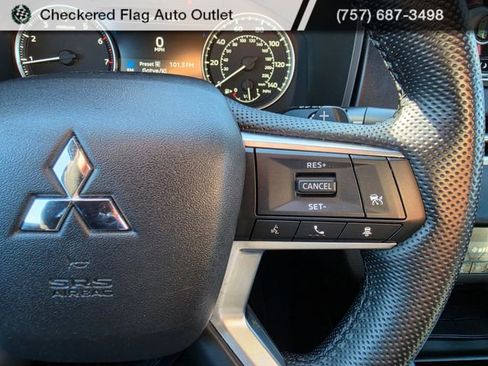 Used 2022 Mitsubishi Outlander SEL Black Edition image 30