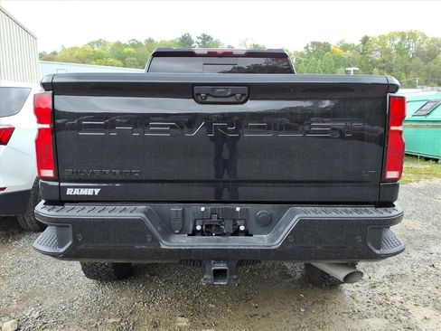 Used 2025 Chevrolet Silverado 2500 LT w/ Trail Boss Package AWD/4WD image 17