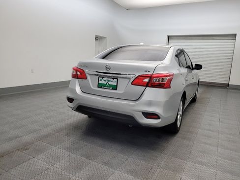 Used 2019 Nissan Sentra SV image 7