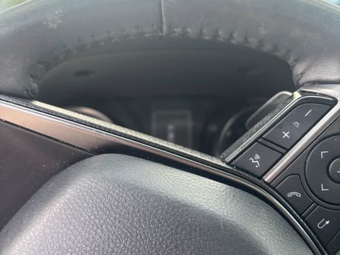 Used 2023 Toyota Camry SE FWD image 1