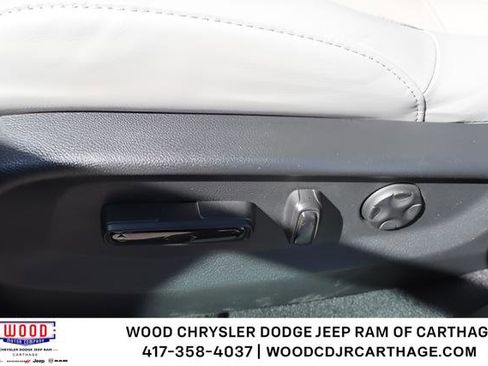 Used 2020 Honda CR-V Touring image 11