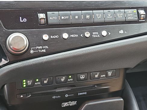 Used 2022 Lexus ES 350 Ultra Luxury w/ Accessory Package 2 FWD image 23