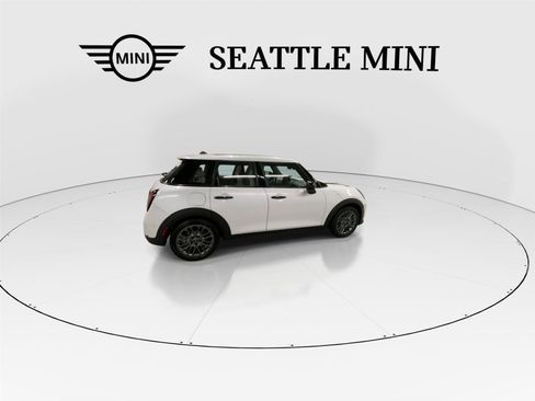 New 2026 MINI Cooper 4-Door Hardtop image 12