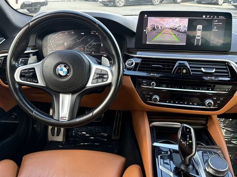 Used 2021 BMW 540i w/ M Sport Package RWD image 43