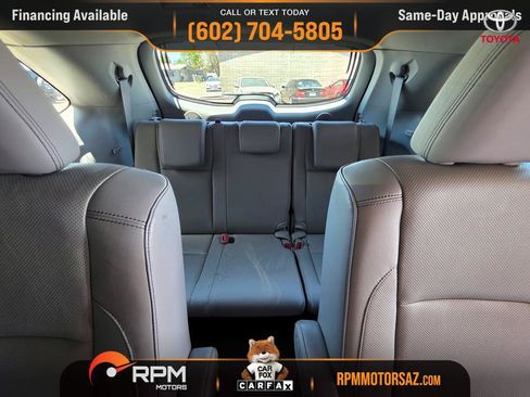 Used 2014 Toyota Highlander Limited Platinum FWD image 20