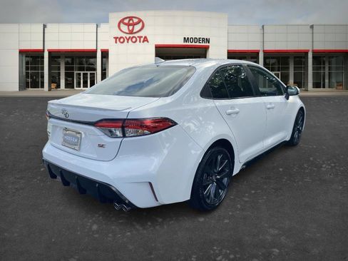 Certified 2025 Toyota Corolla SE FWD image 6