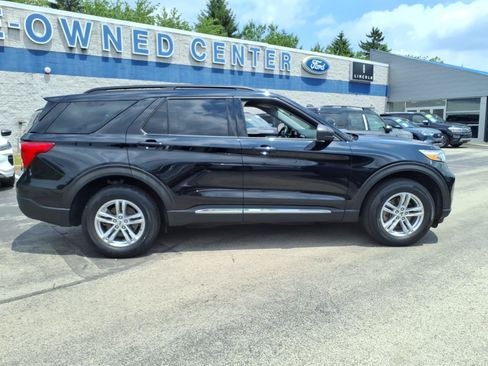 Certified 2023 Ford Explorer XLT AWD/4WD image 3