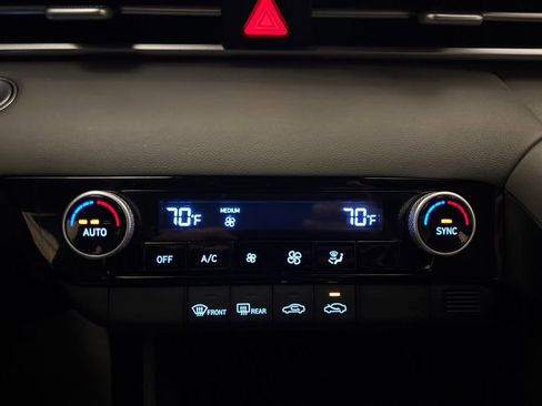 Certified 2026 Hyundai Elantra Sport FWD image 18