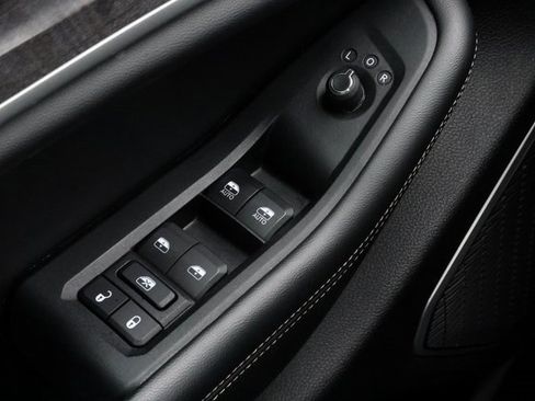 Used 2024 Jeep Grand Cherokee Limited 4xe image 22