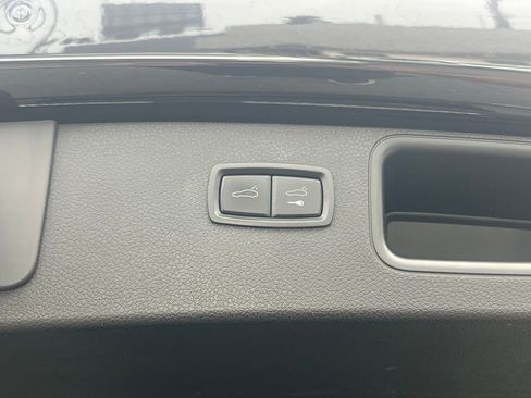 Used 2019 Porsche Macan image 28