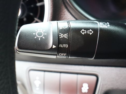 Used 2023 Kia Forte LXS image 16