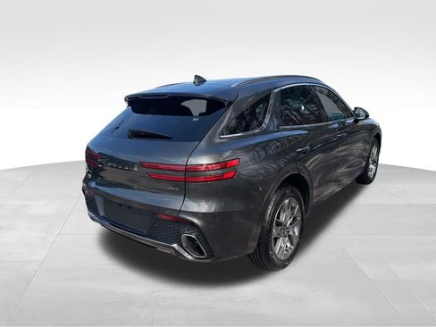 Used 2025 Genesis GV70 2.5T image 5