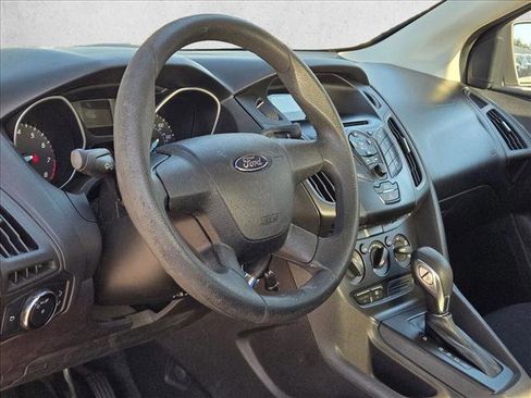 Used 2014 Ford Focus S image 10