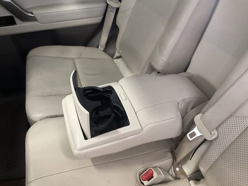 Used 2014 Lexus GX 460 Luxury w/ Preferred Accessory Package image 24