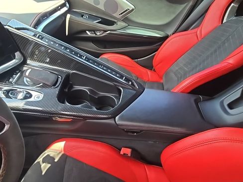Used 2021 Chevrolet Corvette Stingray Premium Cpe w/ Z51 Performance Package RWD image 25