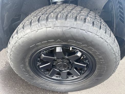 Used 2023 Toyota Tacoma SR AWD/4WD image 32