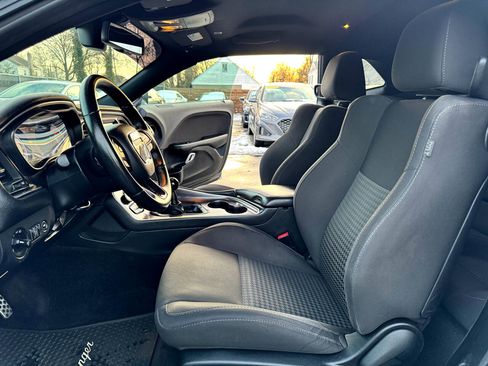 Used 2017 Dodge Challenger R/T w/ Quick Order Package 22P T/A image 12