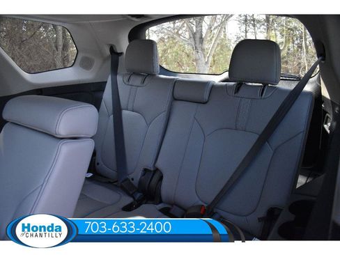 New 2025 Honda Pilot Touring image 33