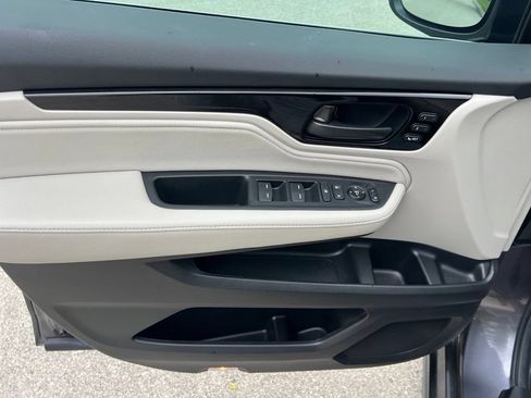Used 2025 Honda Odyssey Touring image 43