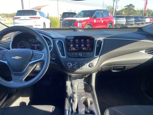 Used 2023 Chevrolet Malibu LT w/ Driver Confidence Package image 18