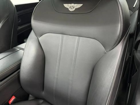 Used 2019 Bentley Bentayga AWD/4WD image 31