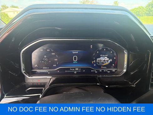 Used 2025 Chevrolet Silverado 3500 LT w/ Safety Package AWD/4WD image 17