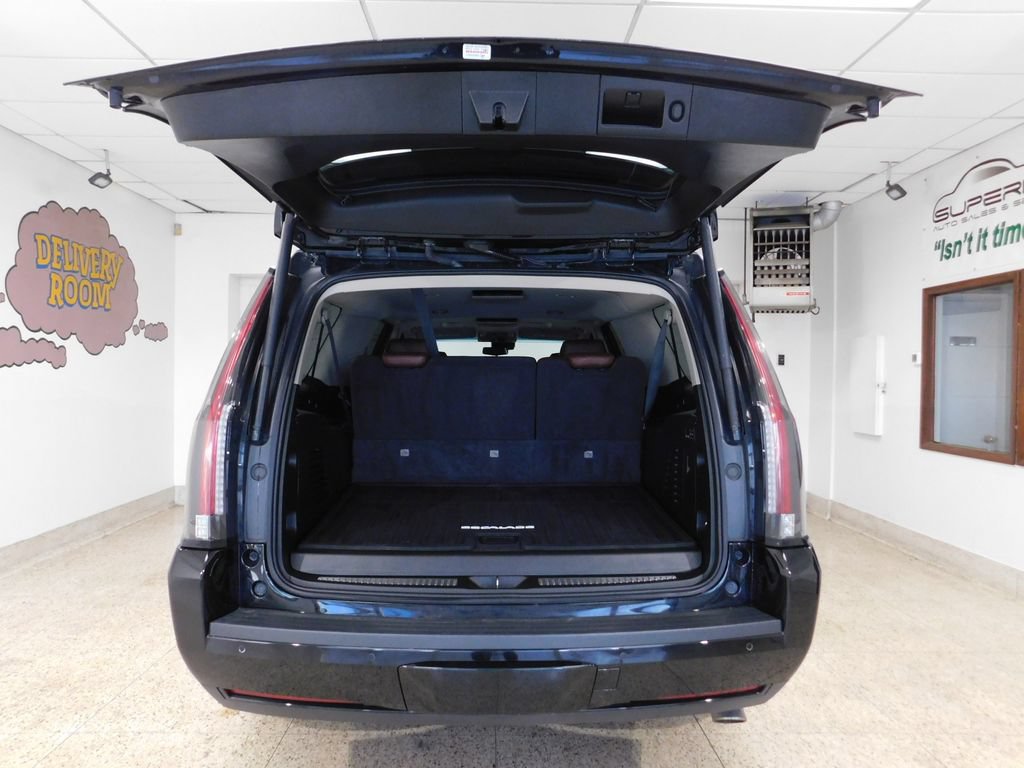 Used 2019 Cadillac Escalade ESV Luxury AWD/4WD image 86