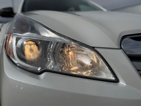 Used 2013 Subaru Outback 2.5i image 46