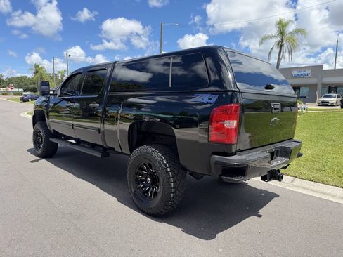 Used 2013 Chevrolet Silverado 2500 LT w/ Suspension Package, Off-Road AWD/4WD image 5