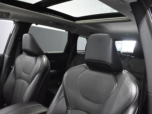 Used 2025 INFINITI QX60 Luxe AWD/4WD image 17