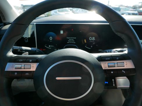 Used 2025 Hyundai Tucson Limited image 25