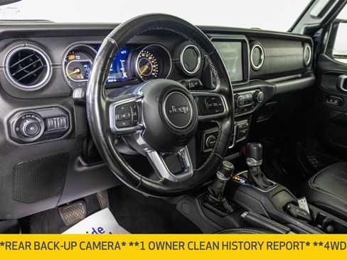 Used 2020 Jeep Wrangler Unlimited Sahara AWD/4WD image 5