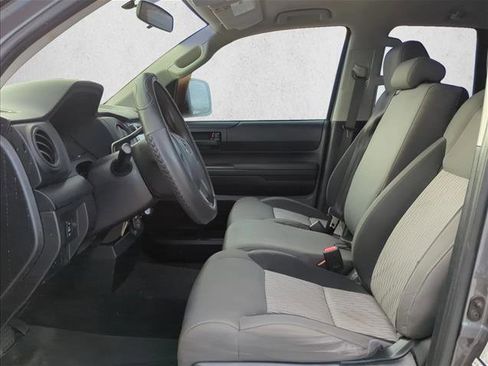 Used 2014 Toyota Tundra SR image 12