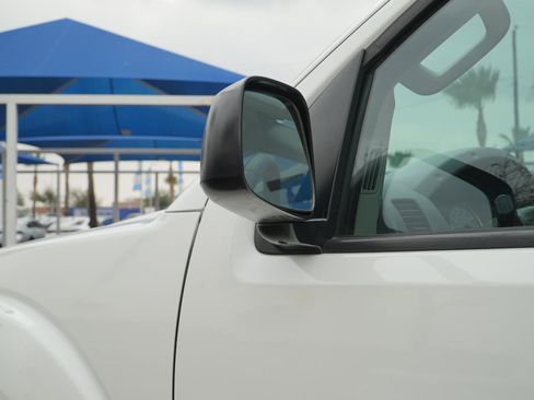 Used 2016 Nissan Frontier Desert Runner image 9