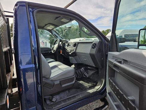 Used 2012 Ford F550 2WD Regular Cab Super Duty w/ PWR Equipment Group image 29