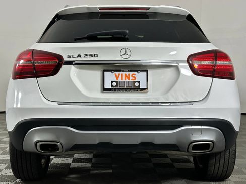 Used 2020 Mercedes-Benz GLA 250 w/ Premium Package image 25